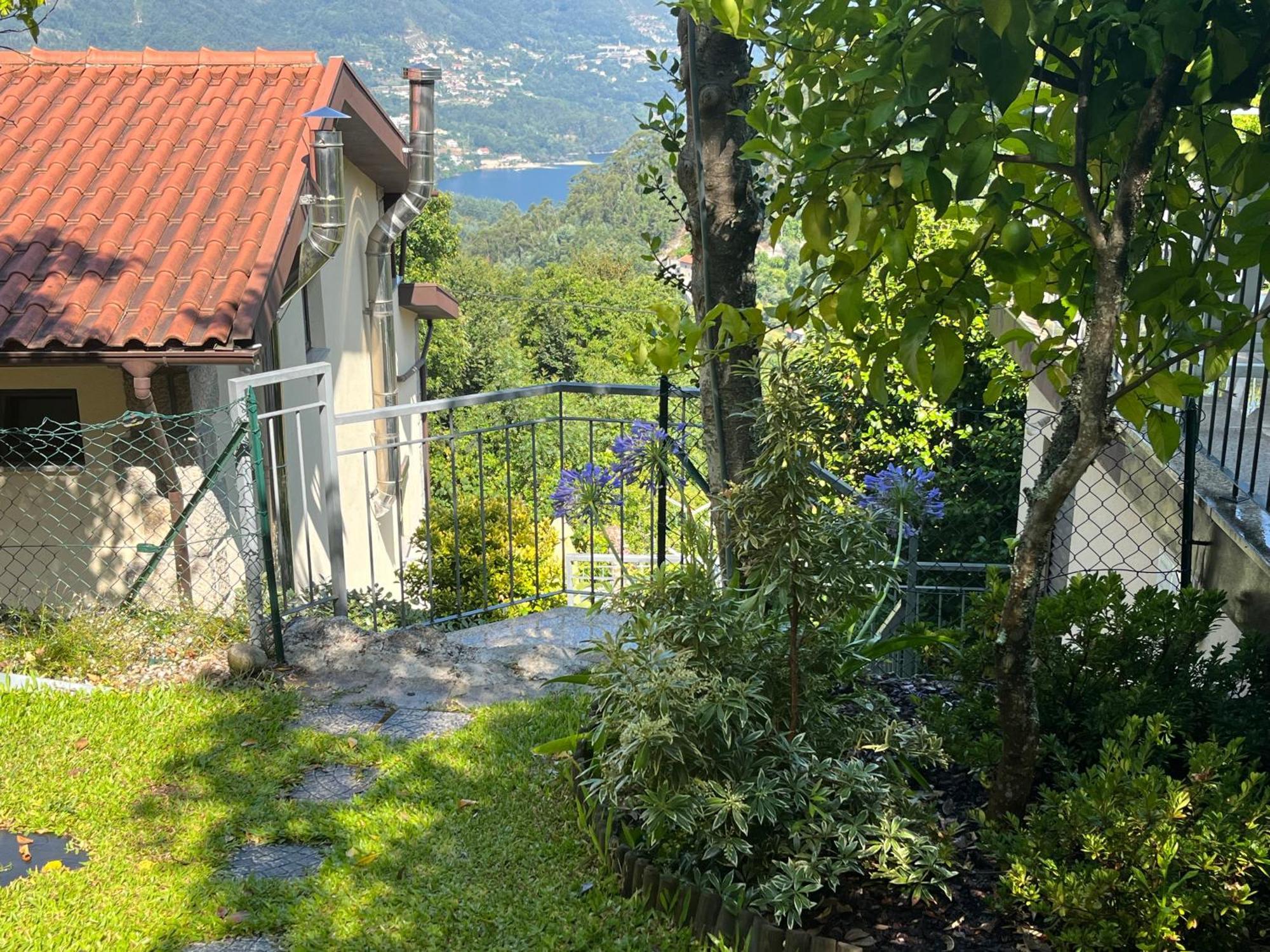 Casa De Casarelhos - Vistas Rio, Campo E Montanha - Lareira Apartment Geres Exterior foto