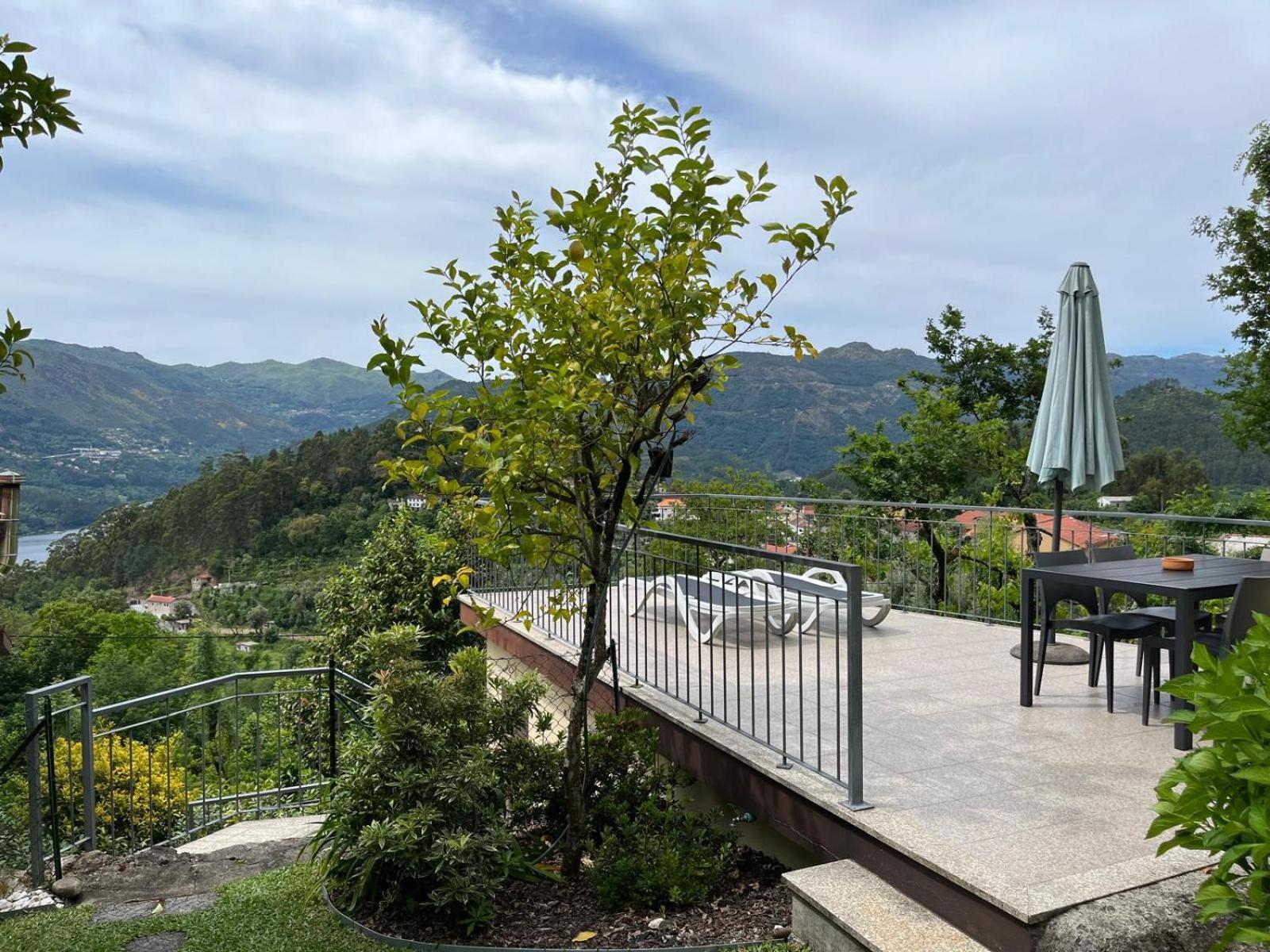 Casa De Casarelhos - Vistas Rio, Campo E Montanha - Lareira Apartment Geres Exterior foto